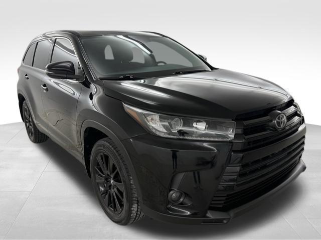 used 2019 Toyota Highlander car, priced at $25,995