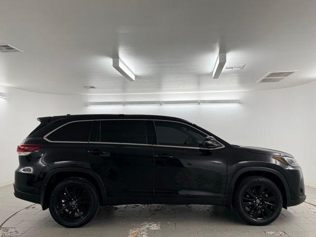 used 2019 Toyota Highlander car, priced at $25,995