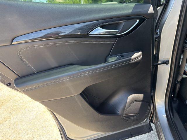 used 2023 Buick Envision car, priced at $23,995