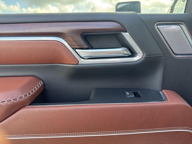 new 2025 GMC Sierra 2500 car, priced at $92,995