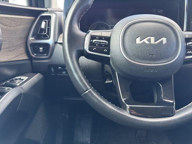 used 2022 Kia Sorento car, priced at $25,995