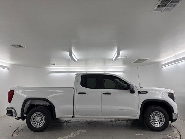 new 2025 GMC Sierra 1500 car, priced at $41,500