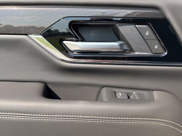 new 2025 GMC Yukon car, priced at $73,235