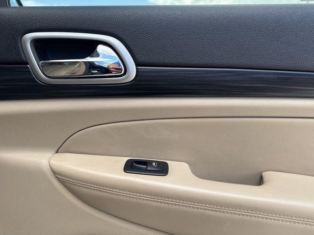 used 2022 Jeep Grand Cherokee WK car, priced at $22,990