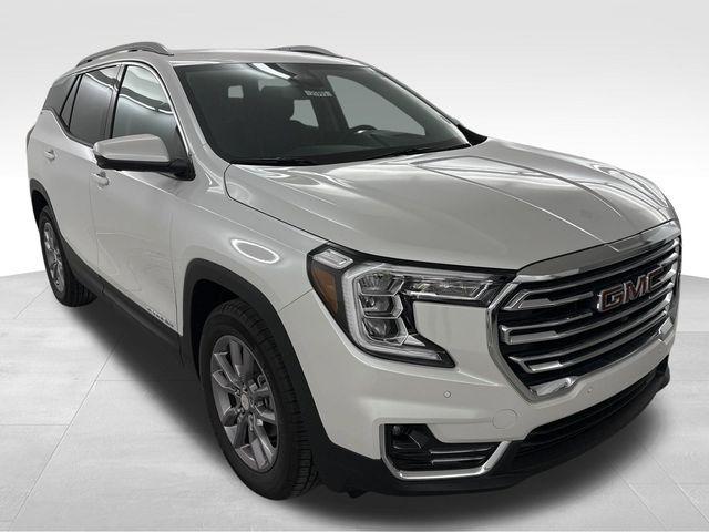 new 2024 GMC Terrain car, priced at $33,000