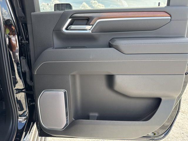 new 2025 GMC Sierra 2500 car, priced at $85,995