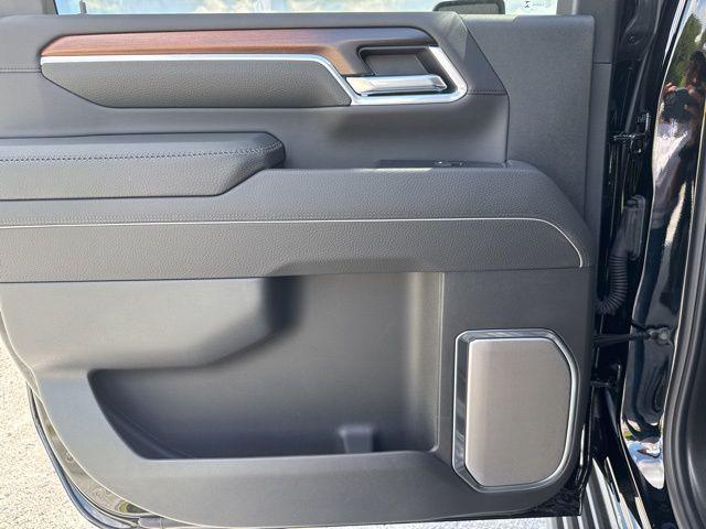 new 2025 GMC Sierra 2500 car, priced at $85,995