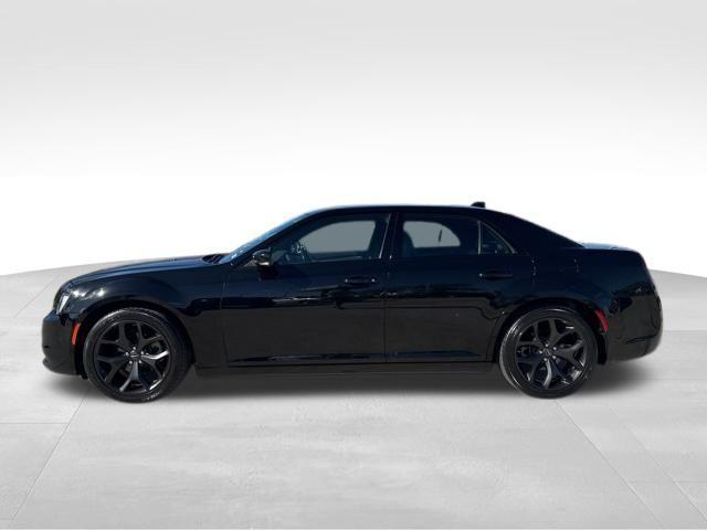 used 2022 Chrysler 300 car, priced at $26,995