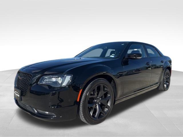 used 2022 Chrysler 300 car, priced at $26,995