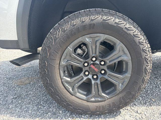 new 2025 GMC Canyon car, priced at $45,480