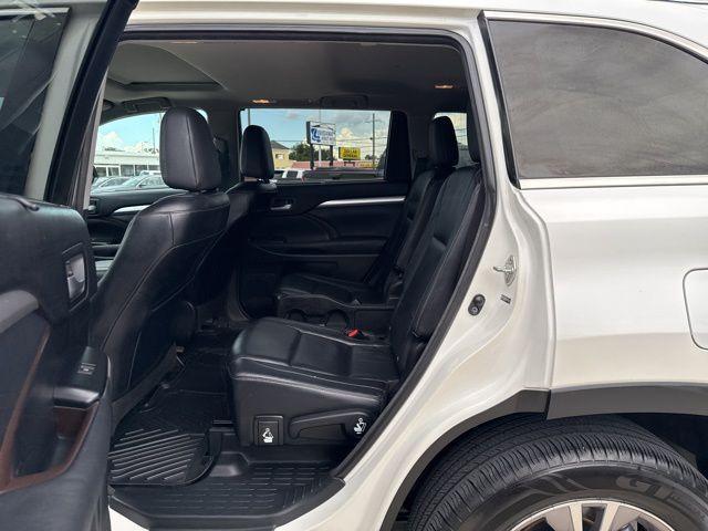 used 2014 Toyota Highlander car, priced at $14,995