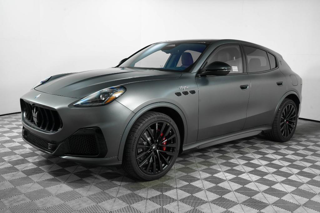 new 2025 Maserati Grecale car, priced at $136,405