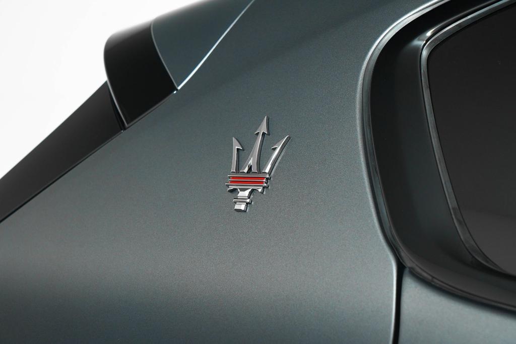 new 2025 Maserati Grecale car, priced at $136,405