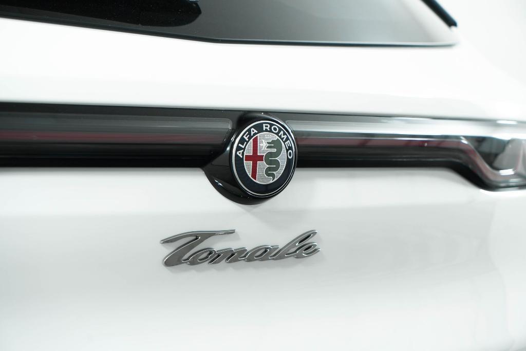 new 2025 Alfa Romeo Tonale car, priced at $49,990