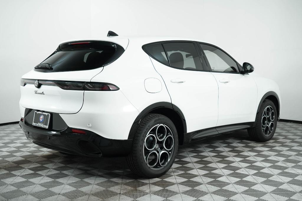 new 2025 Alfa Romeo Tonale car, priced at $49,990