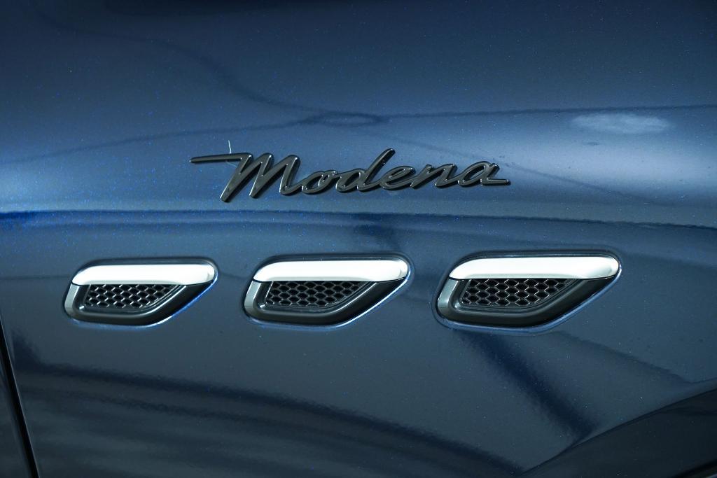 new 2023 Maserati Grecale car, priced at $69,880