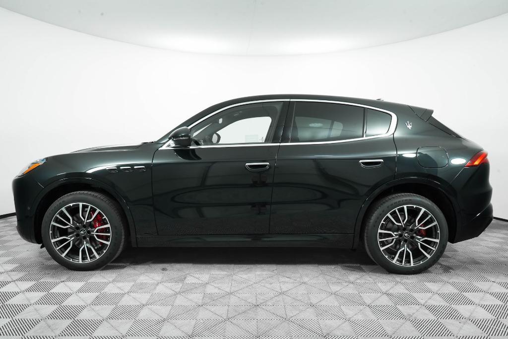 new 2025 Maserati Grecale car, priced at $83,805