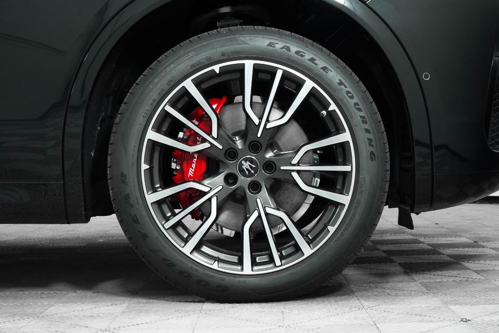 new 2025 Maserati Grecale car, priced at $83,805