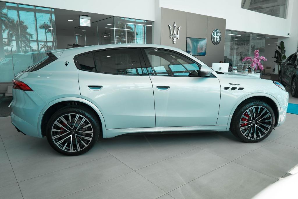 new 2025 Maserati Grecale car, priced at $101,625