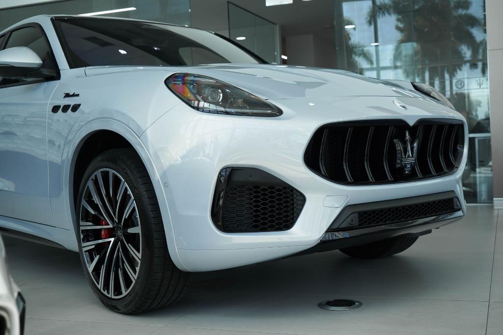 new 2025 Maserati Grecale car, priced at $101,625