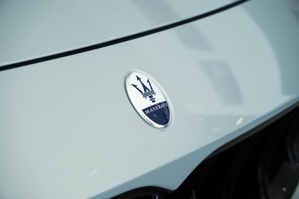 new 2025 Maserati Grecale car, priced at $101,625