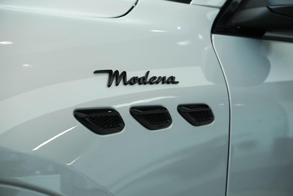 new 2025 Maserati Grecale car, priced at $101,625