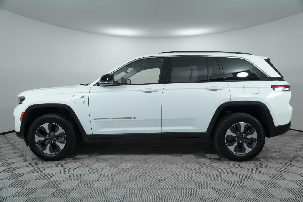 used 2022 Jeep Grand Cherokee 4xe car, priced at $32,990