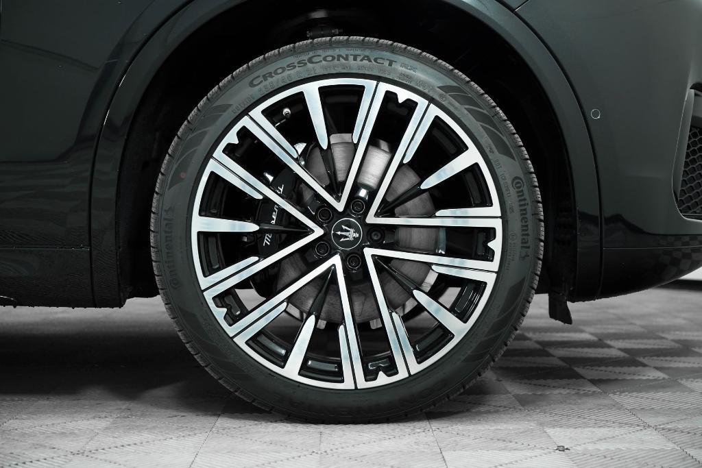 new 2025 Maserati Grecale car, priced at $89,915