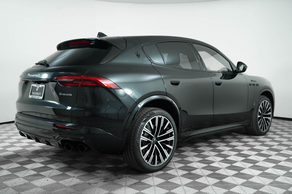 new 2025 Maserati Grecale car, priced at $89,915