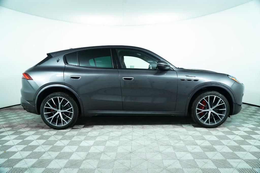 new 2024 Maserati Grecale car, priced at $78,920