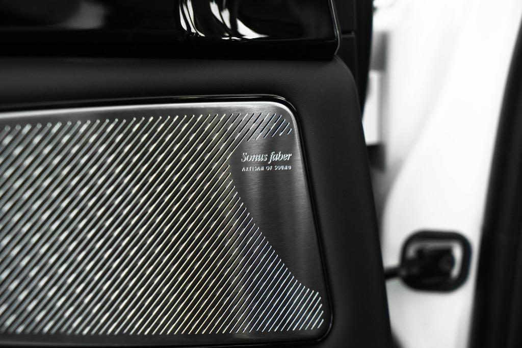 new 2025 Maserati Grecale car, priced at $100,945