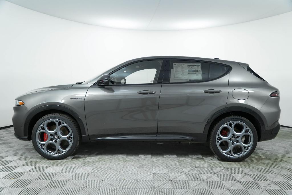 new 2024 Alfa Romeo Tonale car, priced at $46,645