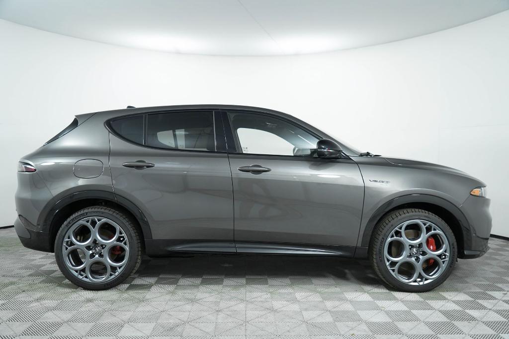 new 2024 Alfa Romeo Tonale car, priced at $46,645