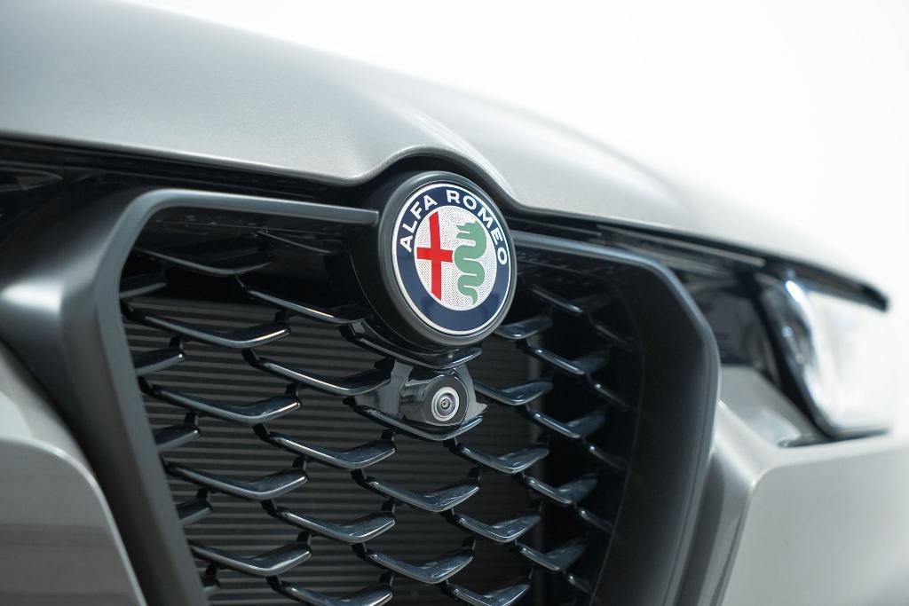 new 2024 Alfa Romeo Tonale car, priced at $46,645