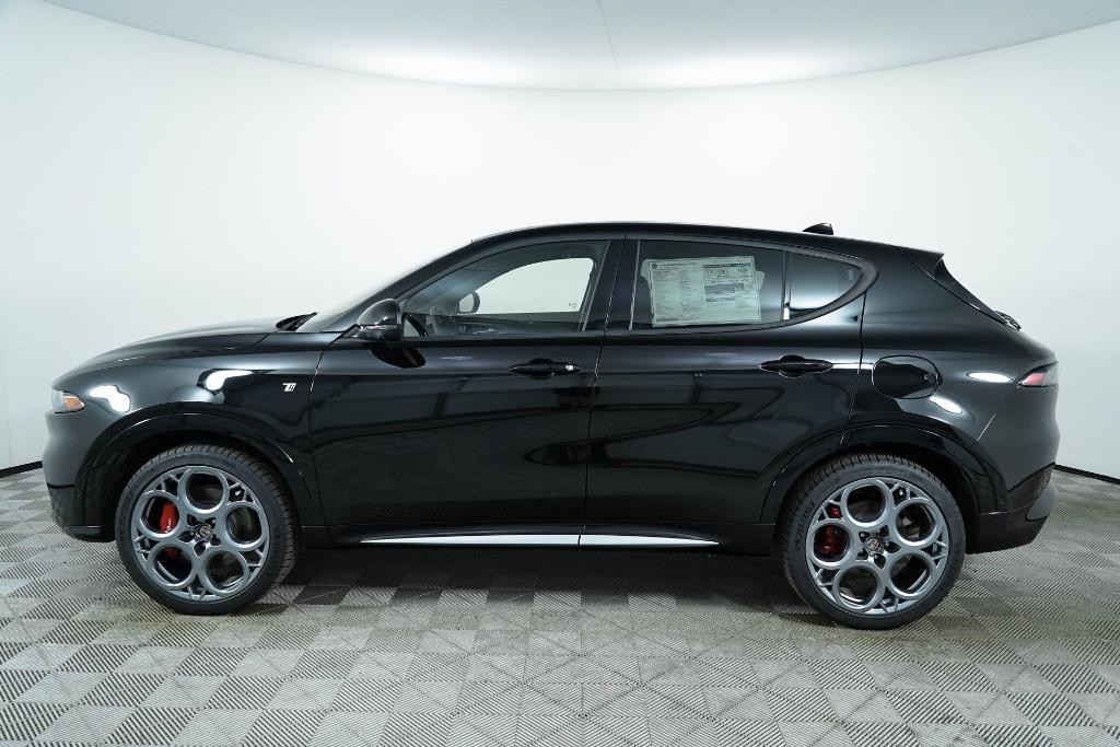 new 2024 Alfa Romeo Tonale car, priced at $42,188