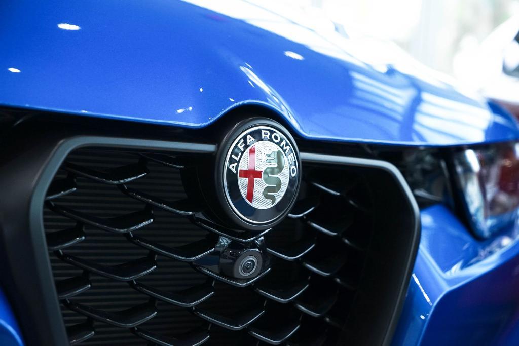 new 2024 Alfa Romeo Tonale car, priced at $46,800