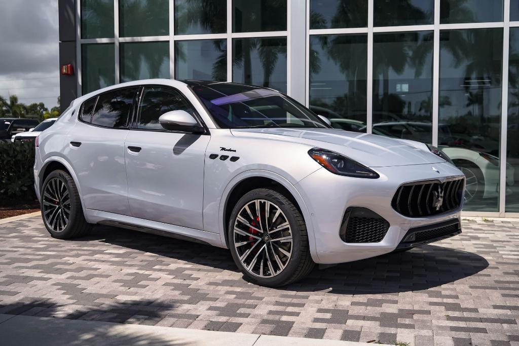 new 2025 Maserati Grecale car, priced at $101,625