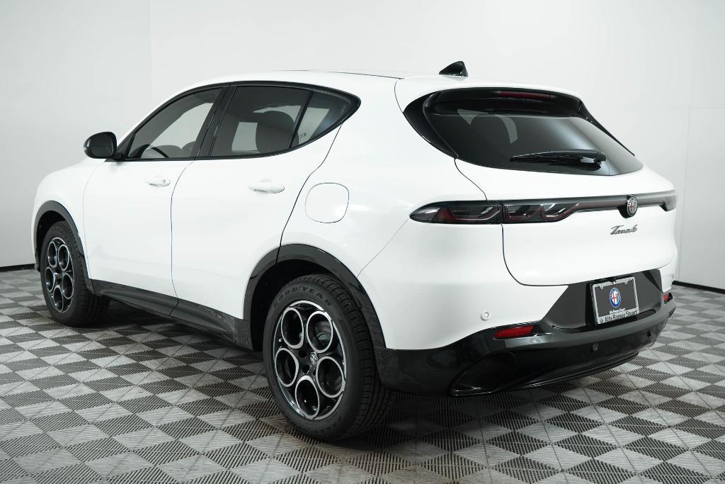 new 2025 Alfa Romeo Tonale car, priced at $51,430