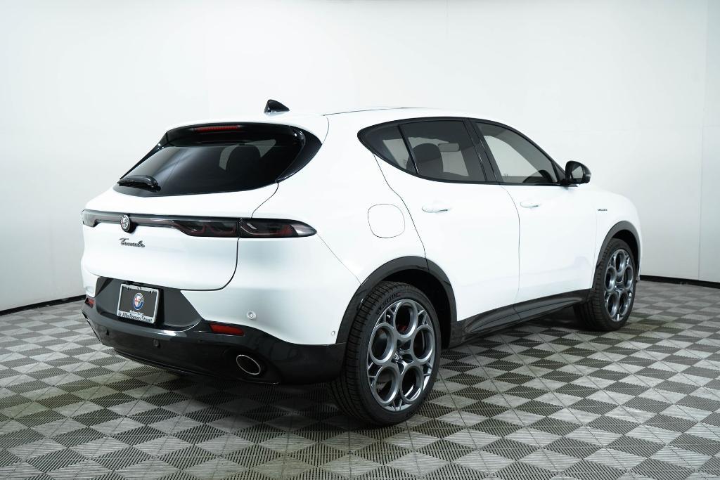 new 2024 Alfa Romeo Tonale car, priced at $45,290