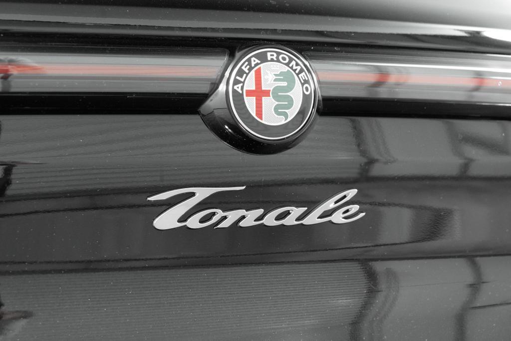new 2025 Alfa Romeo Tonale car, priced at $48,725
