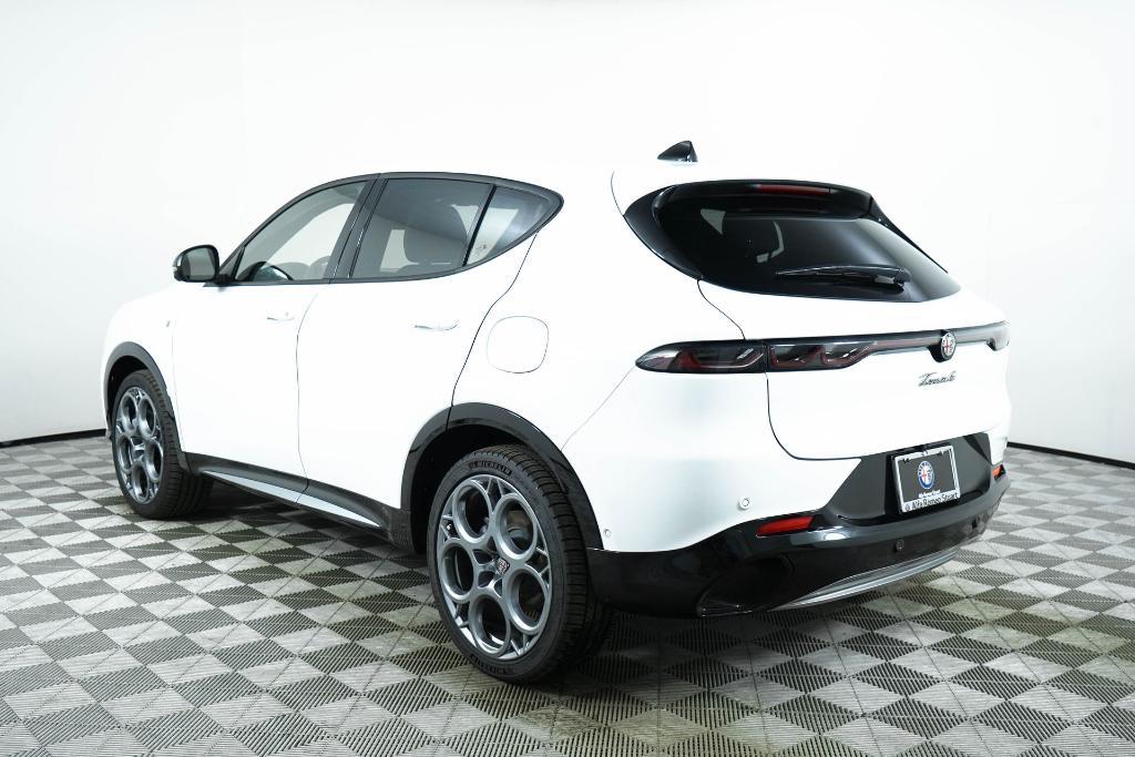 new 2024 Alfa Romeo Tonale car, priced at $39,988