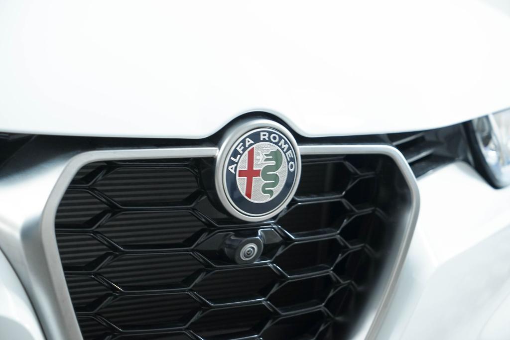 new 2024 Alfa Romeo Tonale car, priced at $39,988