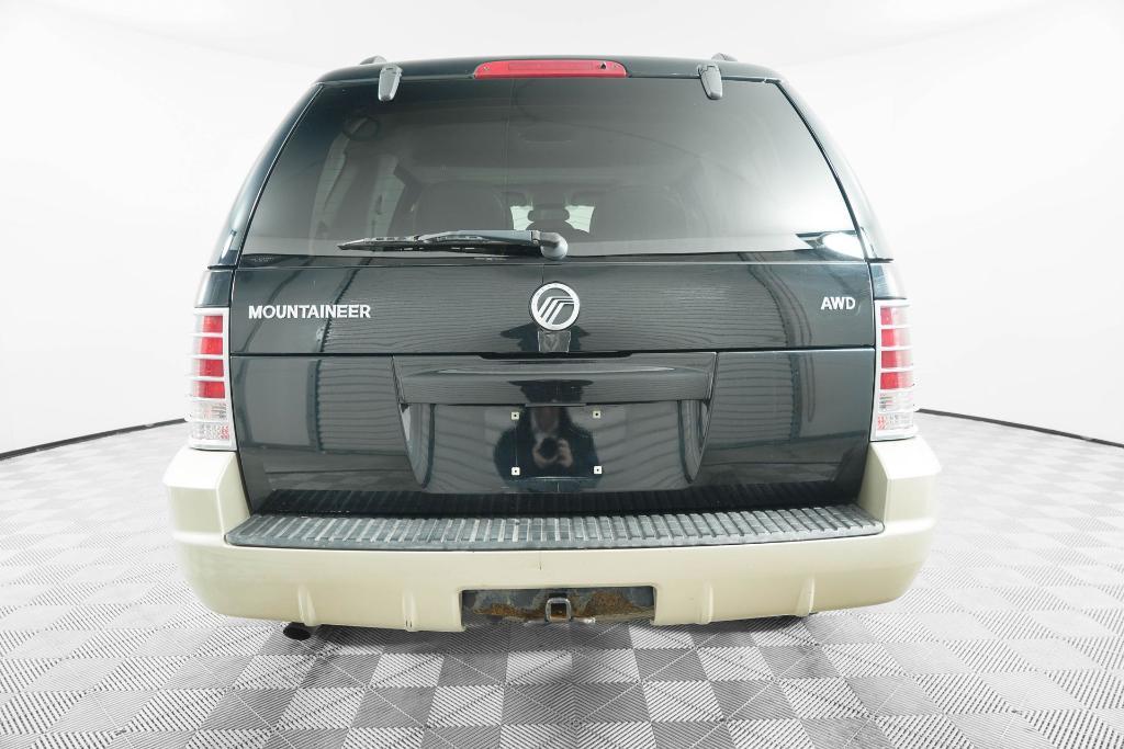 used 2004 Mercury Mountaineer car, priced at $8,800