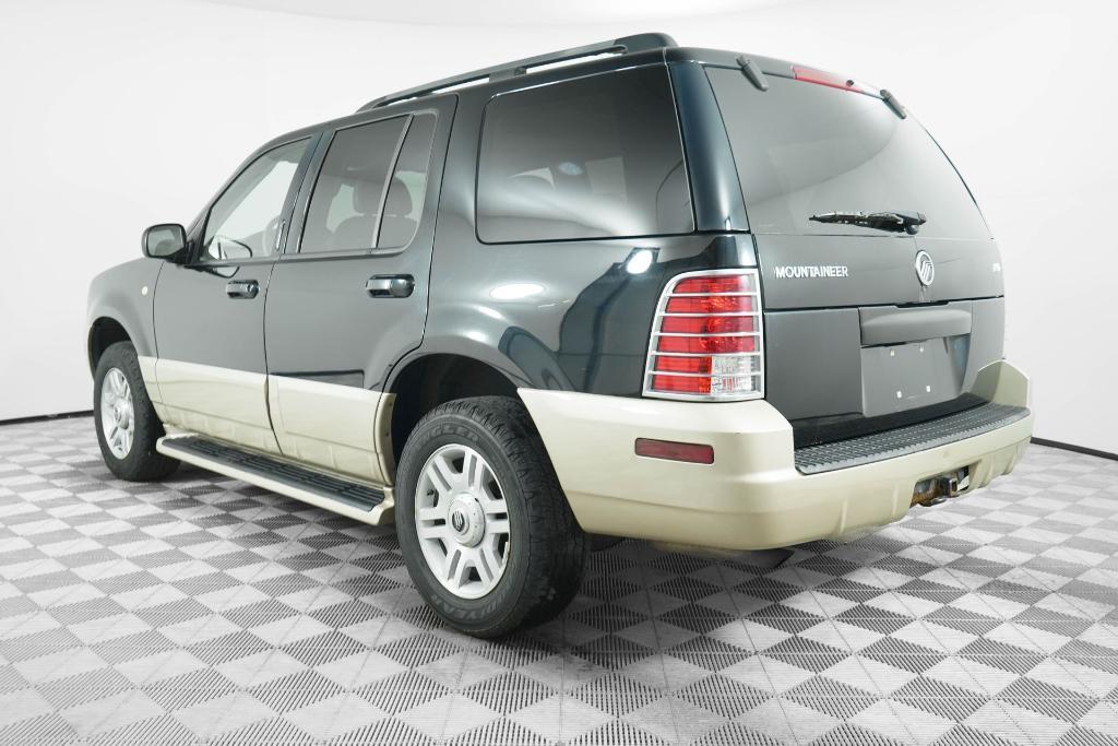 used 2004 Mercury Mountaineer car, priced at $8,800