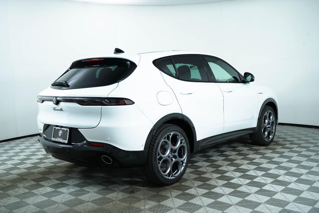 new 2024 Alfa Romeo Tonale car, priced at $44,290