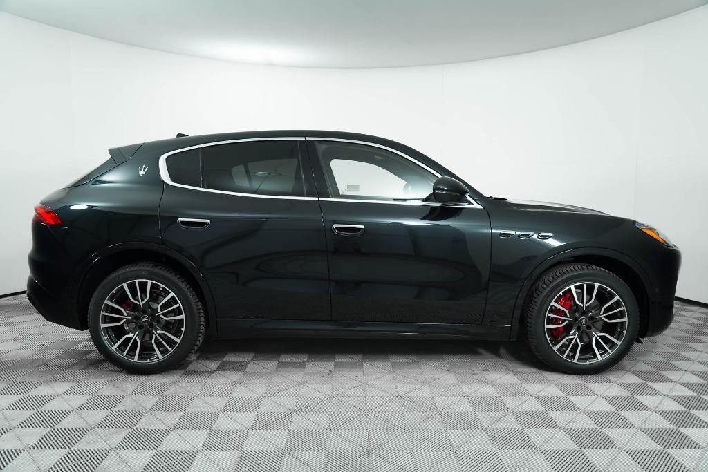 new 2025 Maserati Grecale car, priced at $85,995