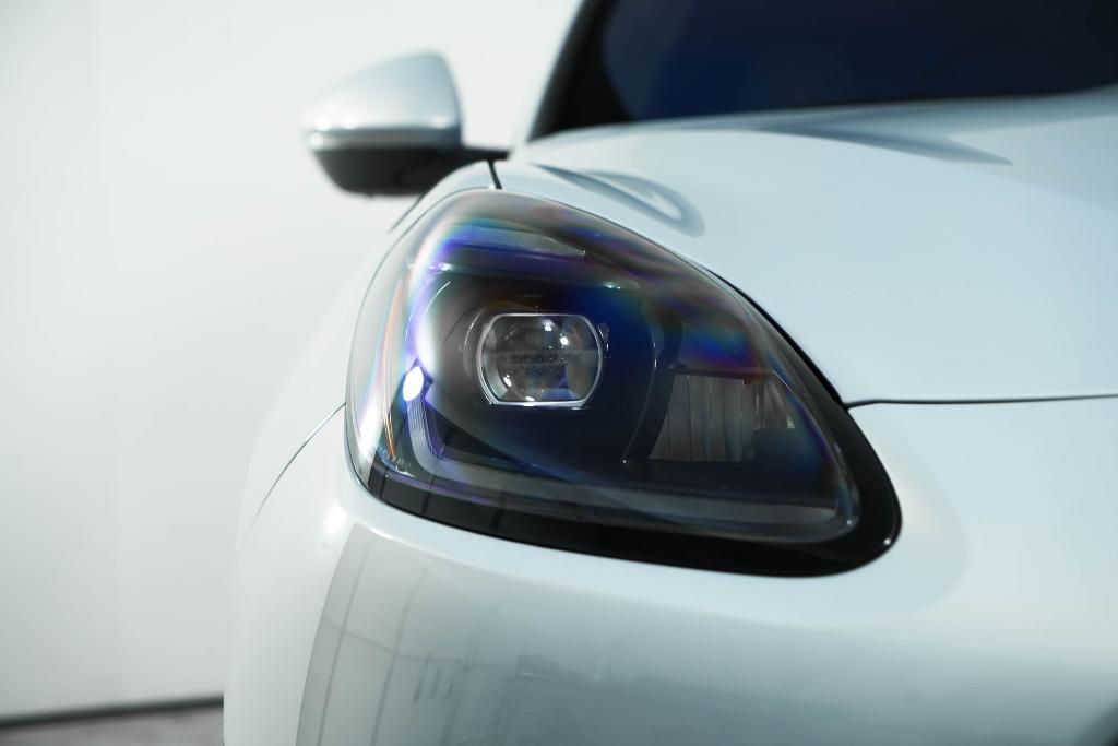 new 2025 Maserati Grecale car, priced at $97,965