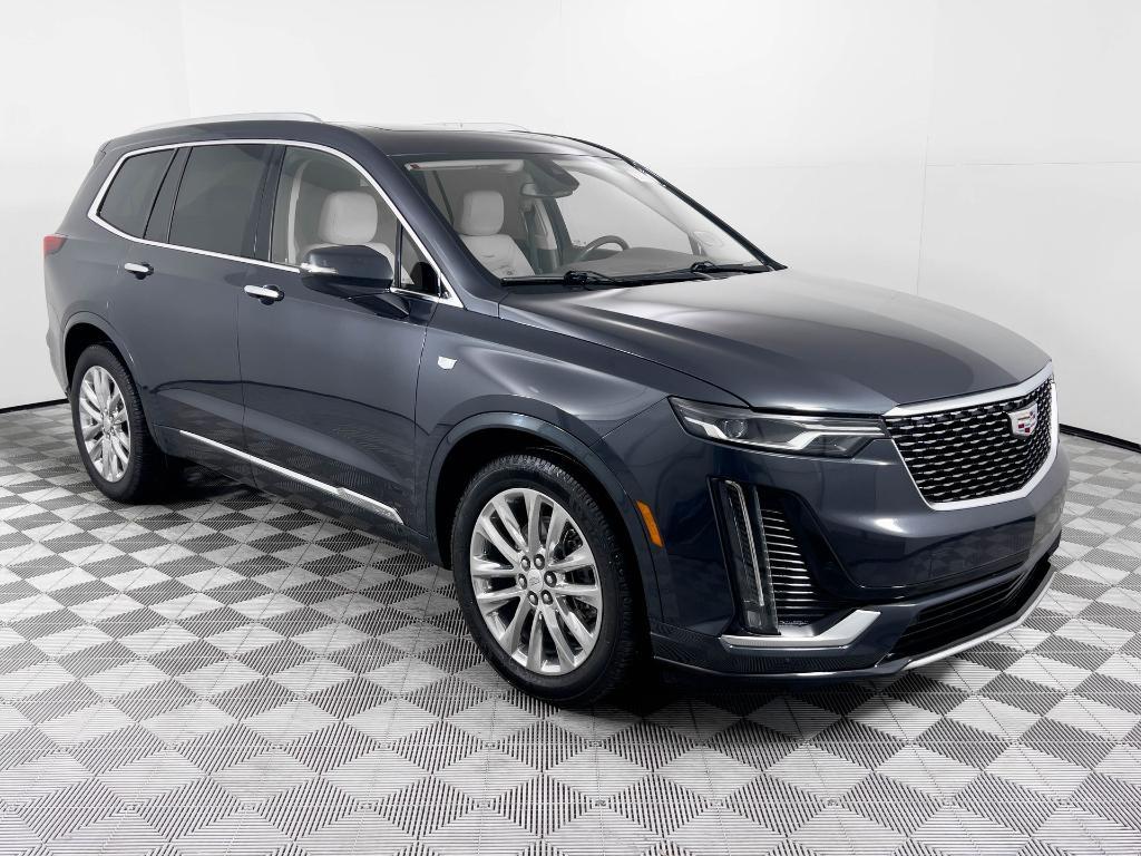 used 2022 Cadillac XT6 car, priced at $27,500