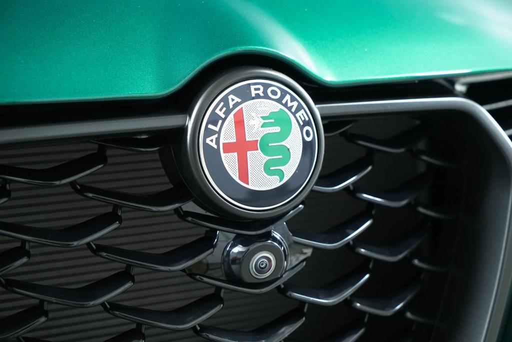 new 2024 Alfa Romeo Tonale car, priced at $45,340