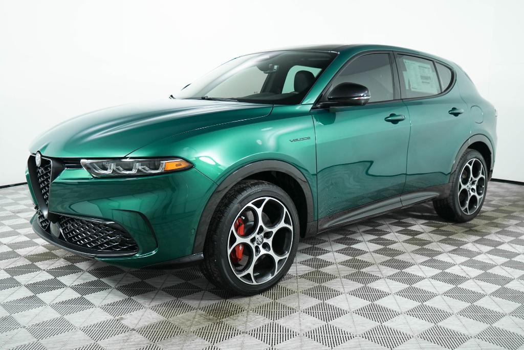 new 2024 Alfa Romeo Tonale car, priced at $45,340